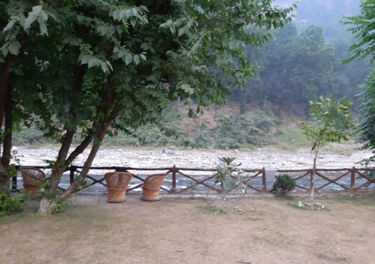 Nakshtra Resort Birbhaddar Exteriér fotografie