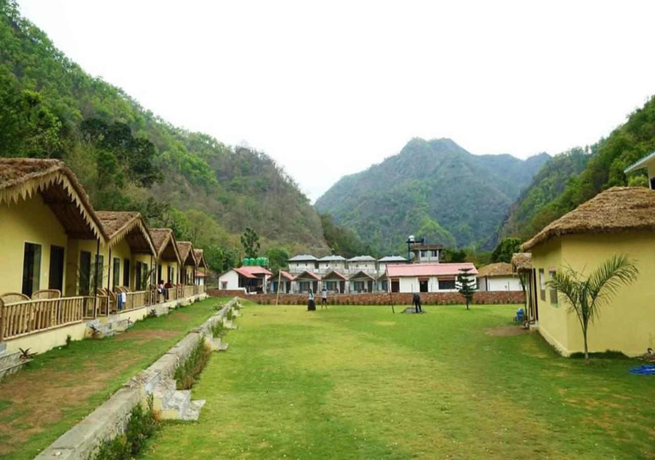 Nakshtra Resort Birbhaddar Exteriér fotografie